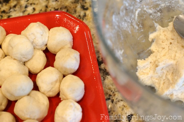 Simple Chicken & Dumplings Recipe