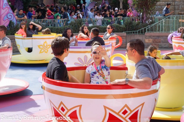 teacups with dad familybringsjoy.com